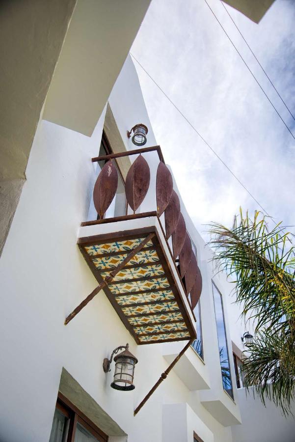Apartamentos Turisticos Bahia De Trafalgar Саора Екстер'єр фото